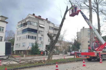 Lodosa karşı büyükşehir ekipleri sahada