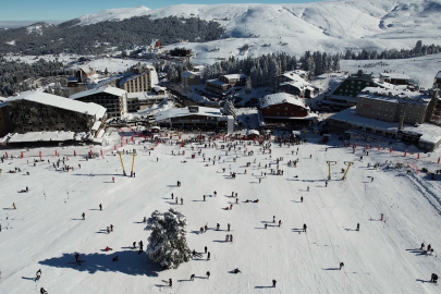 Uludağ’da sömestr yoğunluğu drone görüntülerine yansıdı