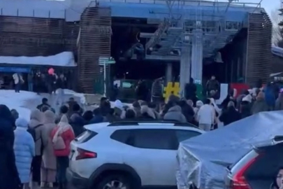 Uludağ’da teleferik kuyruğu metrelerce uzadı