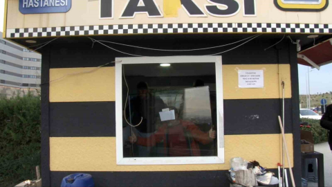 Taksi durağında dehşet anları: Güvenlik kamerası görüntüleri ortaya