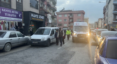 Bursa’da otomobilin çarptığı yaya yaralandı