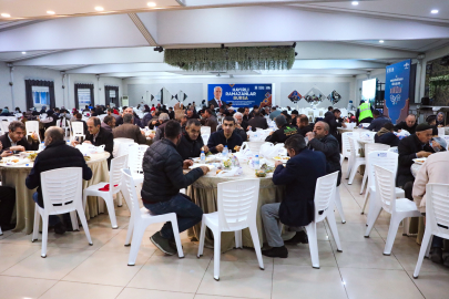 Bursa’da gönüller Büyükşehir’in iftar sofrasında buluştu