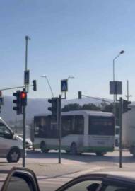 Bursa’da özel halk otobüsü ters şeride girdi