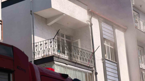 Bursa’da iftar hazırlığı sırasında çıkan yangın paniğe neden oldu