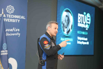 Türkiye’nin ilk astronotu Alper Gezeravcı BTÜ öğrencileriyle buluştu