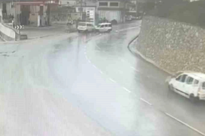 Bursa’da Bayram arifesinde feci kaza kamerada: 7 yaralı