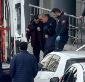 Başkan Bozbey’in de dahil olduğu soruşturmada gözaltındaki müteahhit fenalaştı, ambulansla hastaneye kaldırıldı