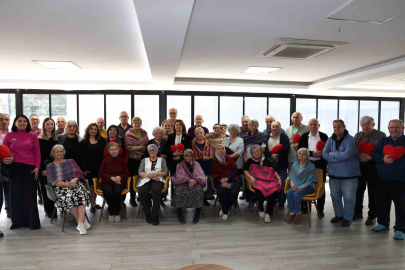 Nilüferli kadınlardan huzurevi sakinlerine gönül köprüsü