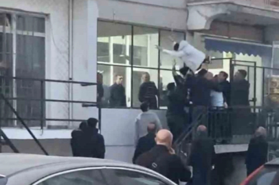 Bursa’da tekmeli sopalı kavga