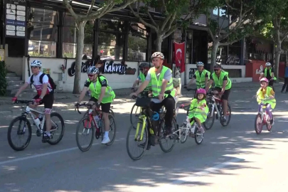 Sağlıklı hayat için pedal çevirdiler
