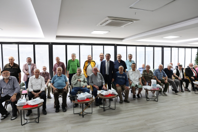Nilüfer’de yaşlılara Babalar Günü ziyareti